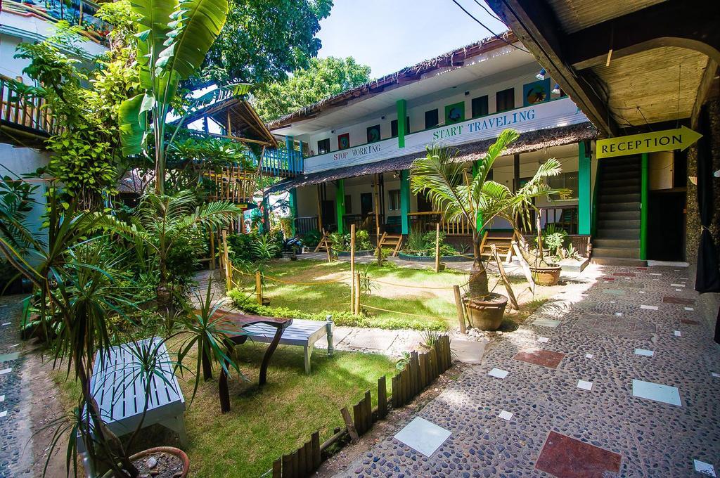 Jeepney Hostel And Kite Resort Balabag  Εξωτερικό φωτογραφία
