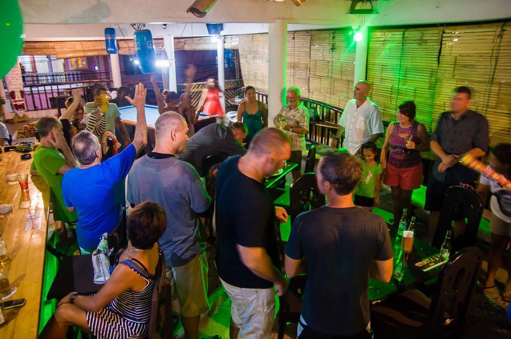 Jeepney Hostel And Kite Resort Balabag  Εξωτερικό φωτογραφία