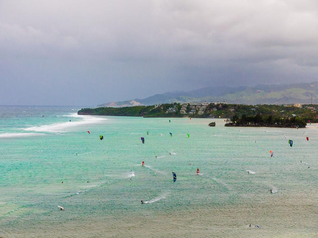 Jeepney Hostel And Kite Resort Balabag  Εξωτερικό φωτογραφία