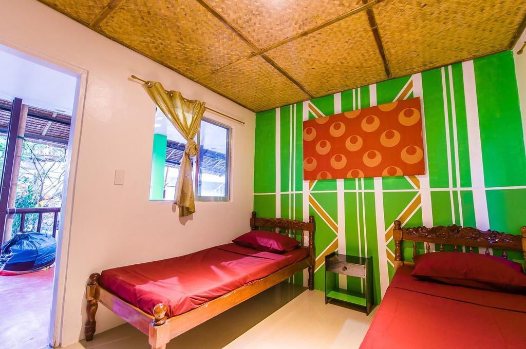 Jeepney Hostel And Kite Resort Balabag  Εξωτερικό φωτογραφία