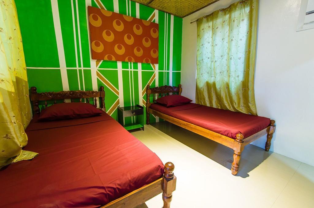 Jeepney Hostel And Kite Resort Balabag  Εξωτερικό φωτογραφία