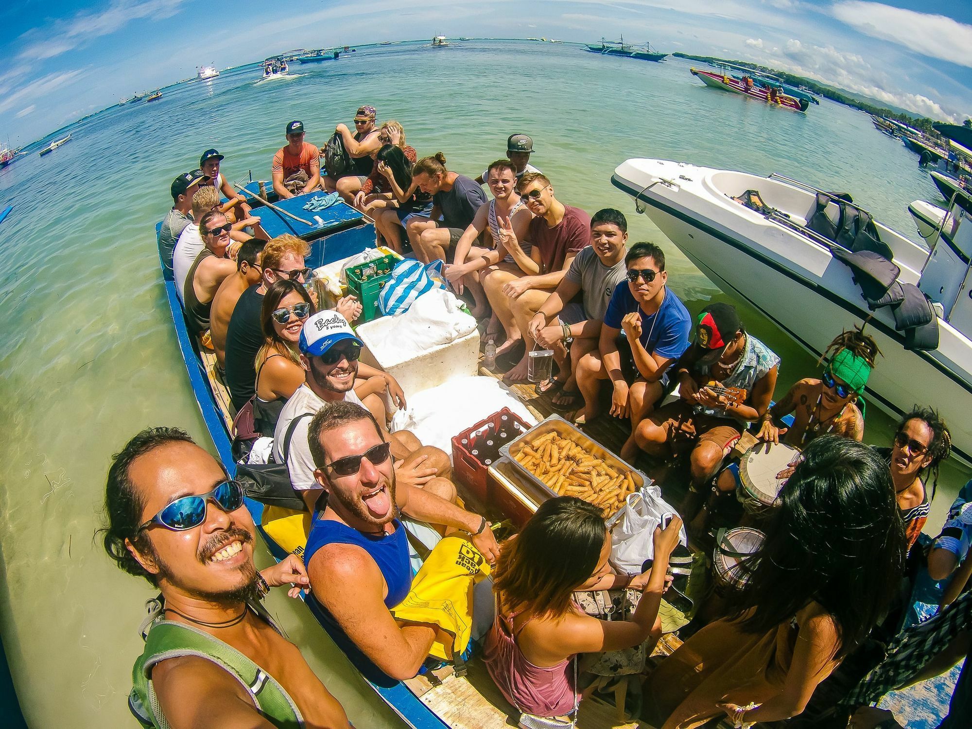 Jeepney Hostel And Kite Resort Balabag  Εξωτερικό φωτογραφία
