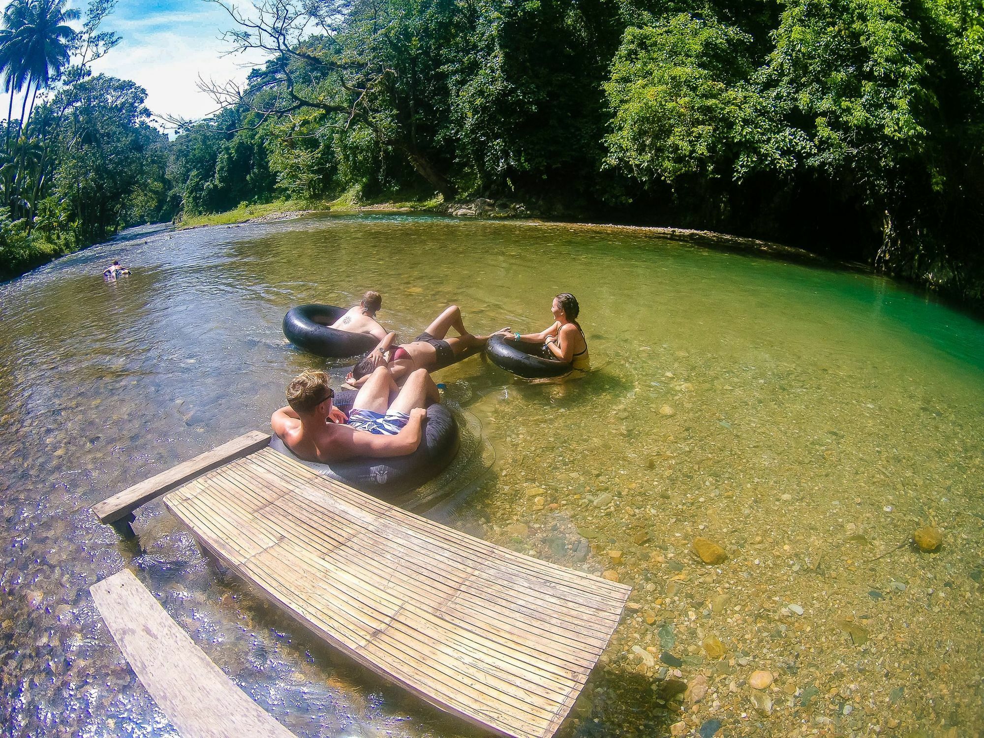 Jeepney Hostel And Kite Resort Balabag  Εξωτερικό φωτογραφία