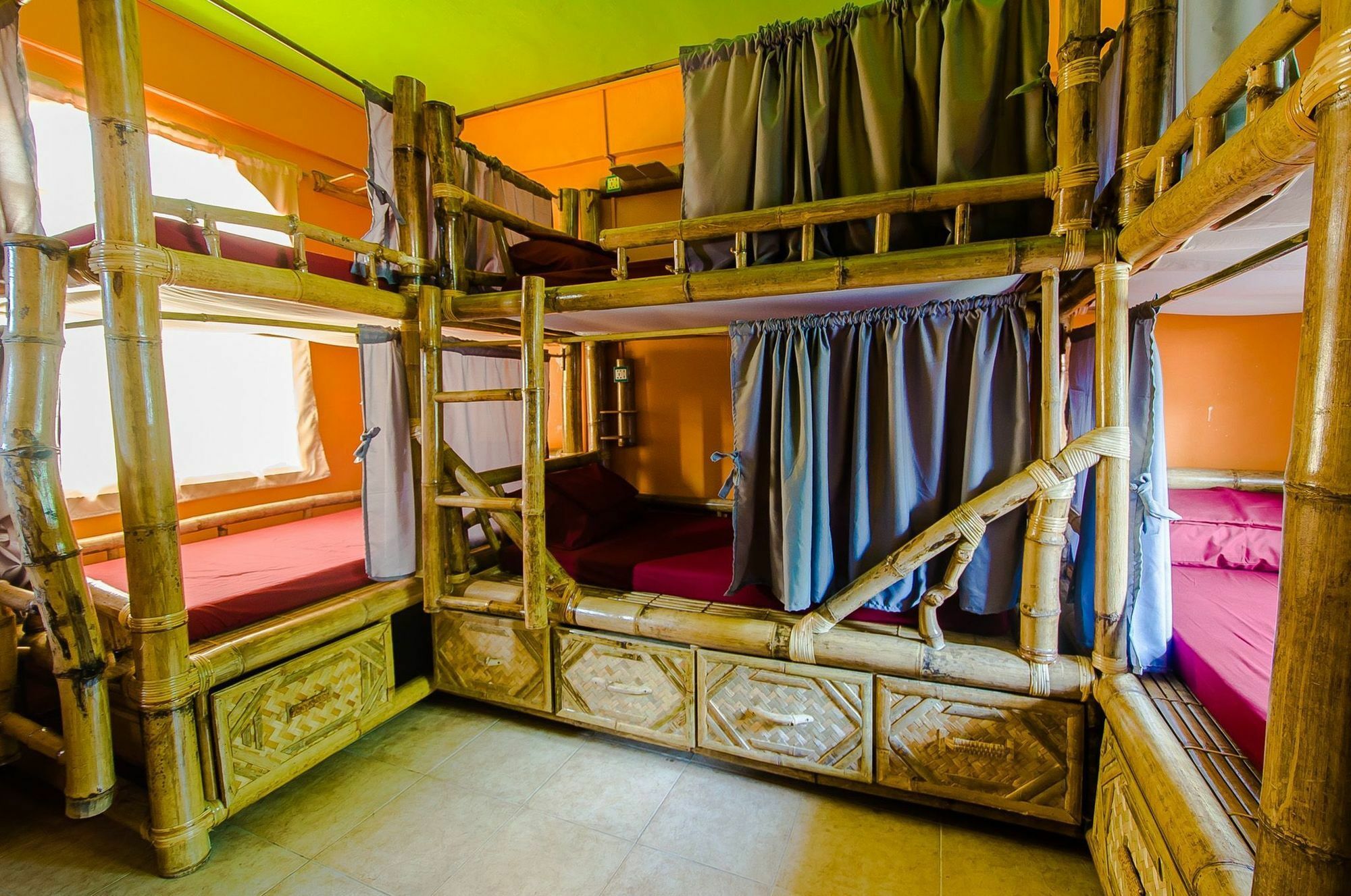 Jeepney Hostel And Kite Resort Balabag  Εξωτερικό φωτογραφία